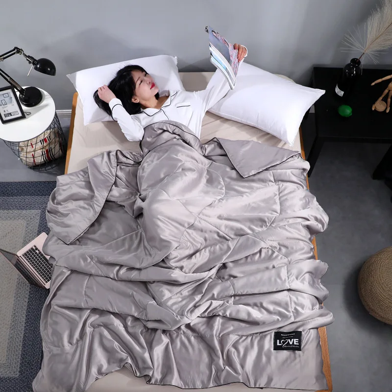 럭셔리 여름 이불 s 씻어 폴리에스터 실크 새틴 누비 여름 이불 에어컨 이불 여름 이불