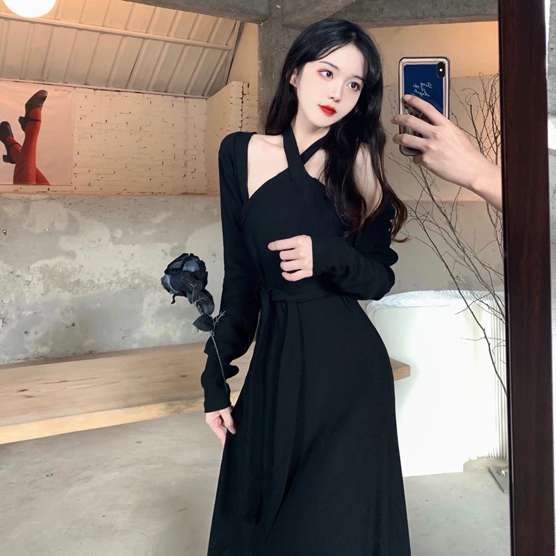 Vintage Two Piece Knitted Ready-to-wear Dresses Women 2022 Fashion New Maxi Cropped Cardigan+Halter Black Dress Female