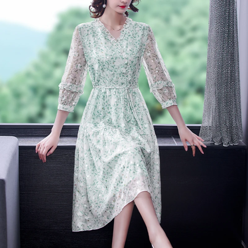 

Женское жаккардовое платье миди с цветочным принтом, длинным рукавом и V-образным вырезом