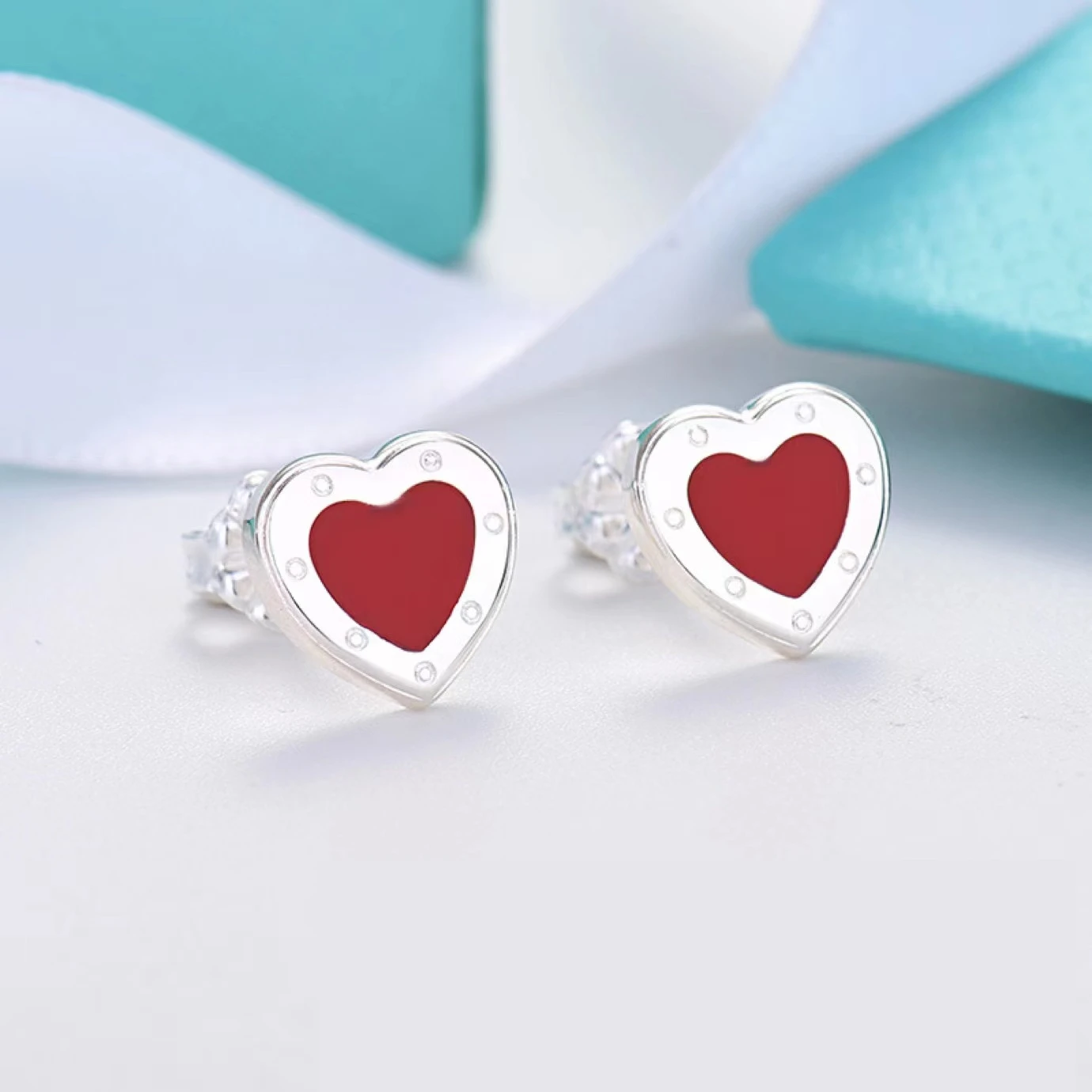 Hot selling 925 sterling silver heart-shaped enamel earrings for women's fashion, luxury jewelry, classic brand party gifts