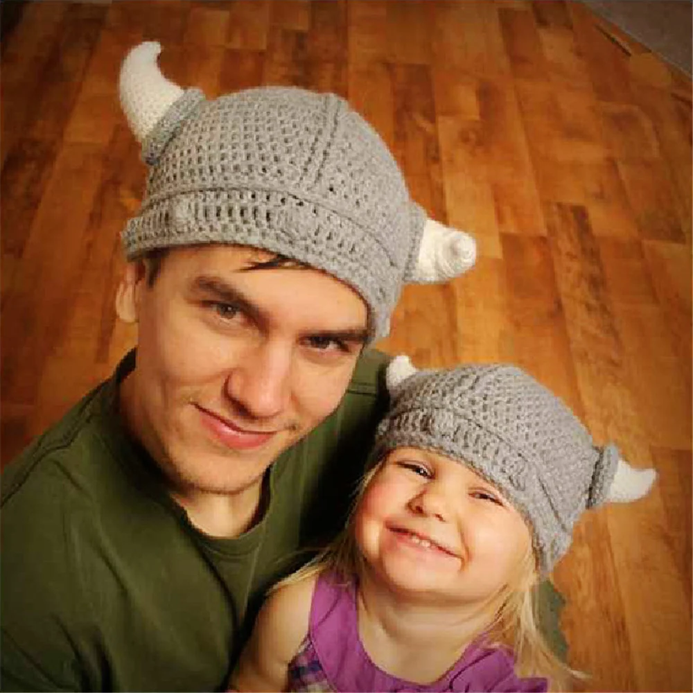 

Children Adult Universal Parent-child Knitting Cow Horn Berserker Spartan Beanies Skull Hat Outdoor Warm Head Decoration W216