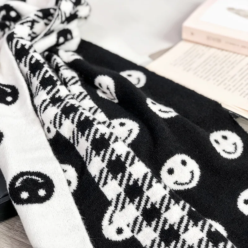 Designer Smiling Face Scarf Women Instagram Fashion Knitted Wool Shawls Neckwarmer Wrap Female Luxury Winter Plaid Scarves