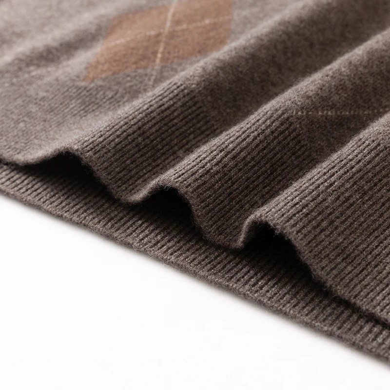 Description Picture 6 of item100% Wool Men Knit Vest Tank Basic Sweater Sleeveless Argyle for Autumn Winter V Neck Retro Vintage Casual 00080