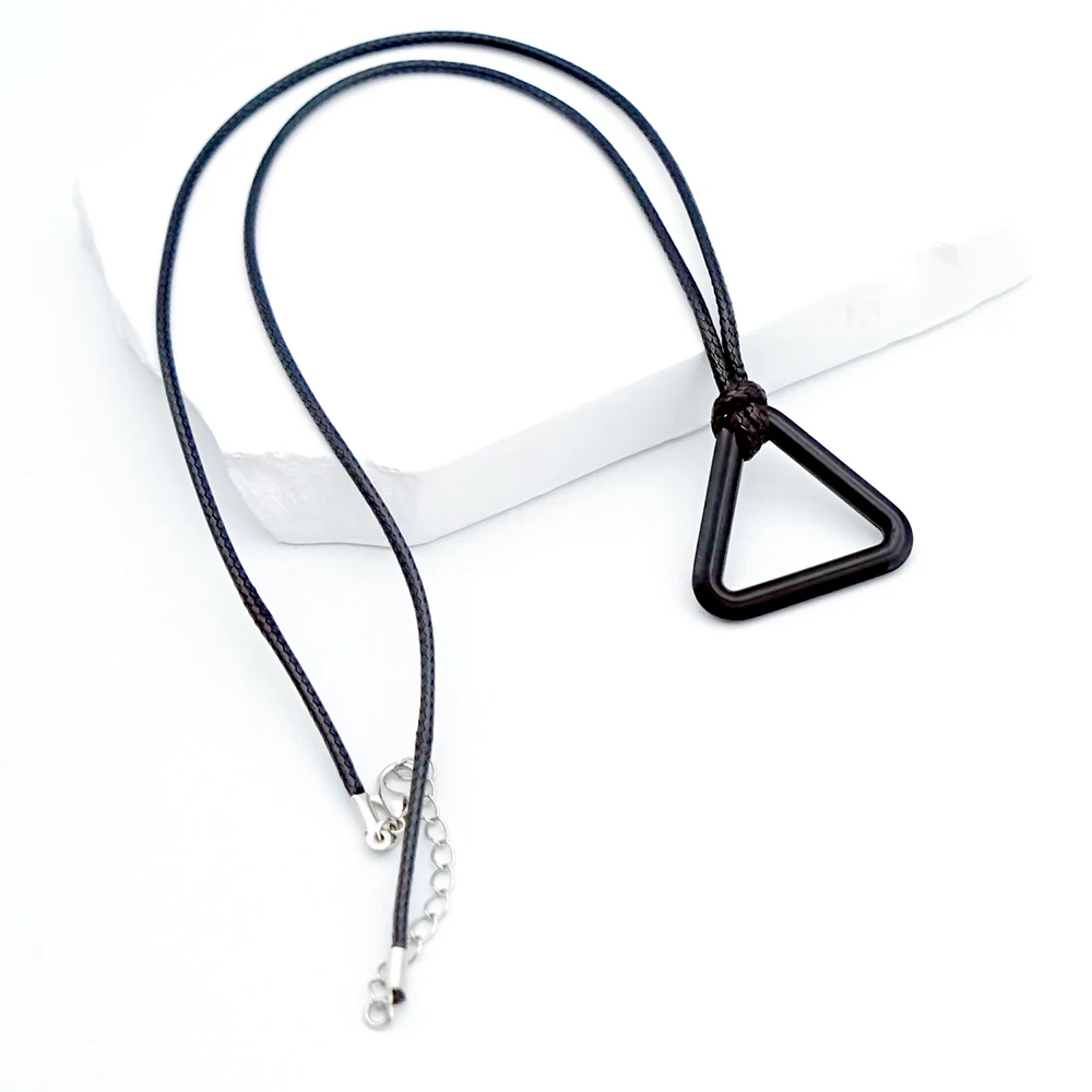 Anime Chainsaw Man Demon Cosplay Unisex Necklace Metal Triangle Pendant Chains Choker Leather Chain Accessories Charm Gift