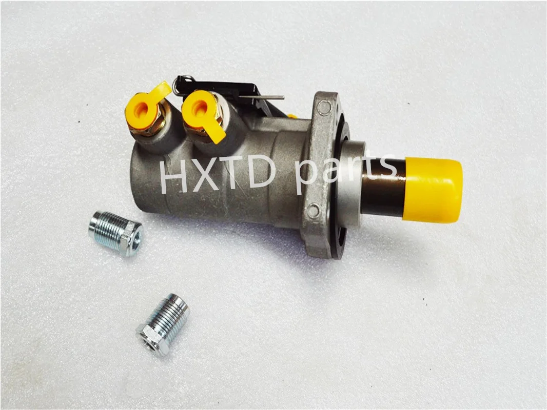 1pcs 1105935500013 Brake master cylinder, Foton Aumark truck