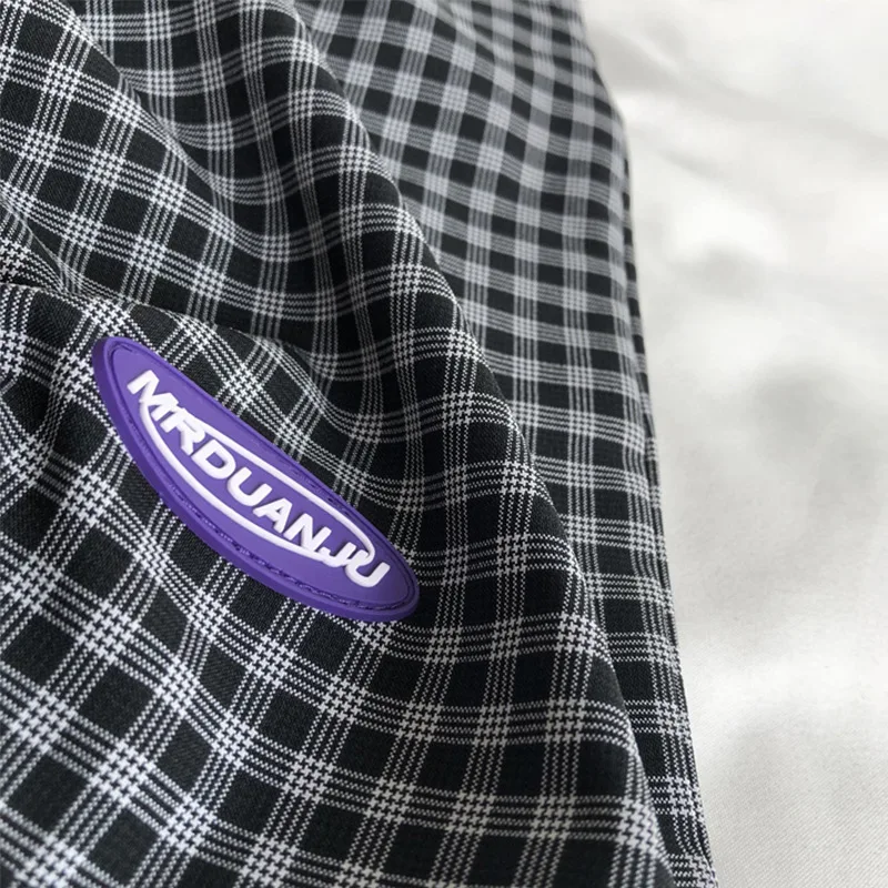 Рисунок 4 - Черные клетчатые шорты для женщин