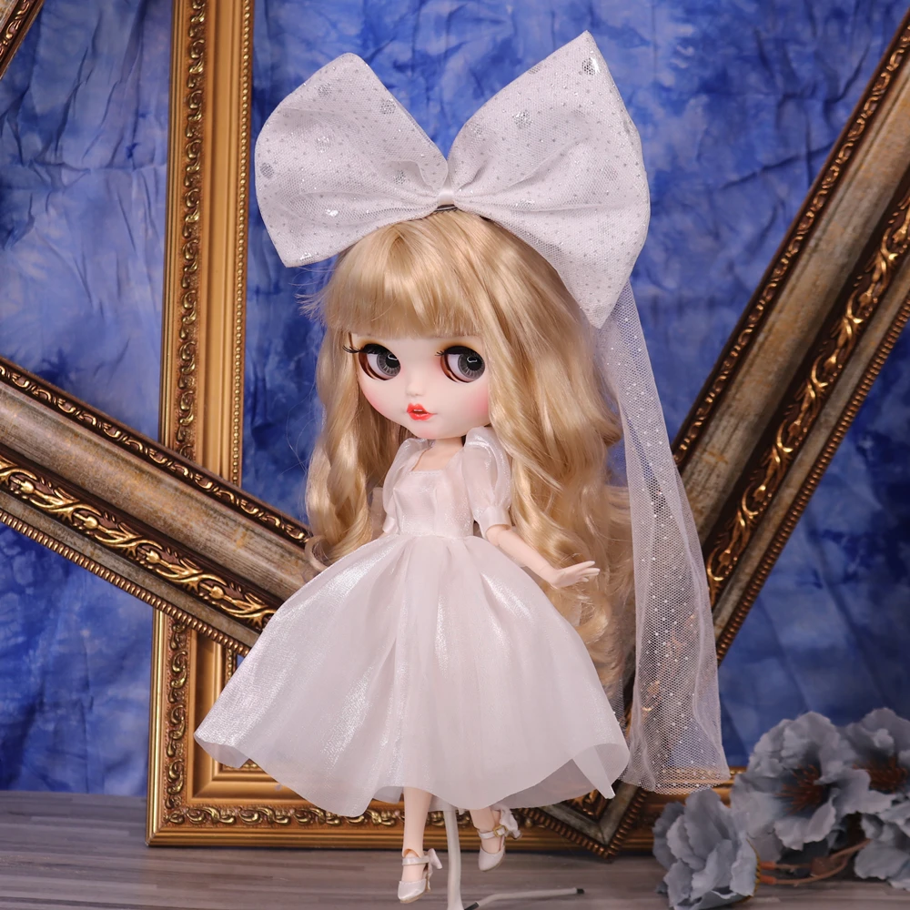 ダイブブライスドールの衣装ピンククイーンホワイトの