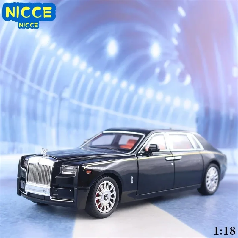 

Модель автомобиля из металлического сплава, 1:18