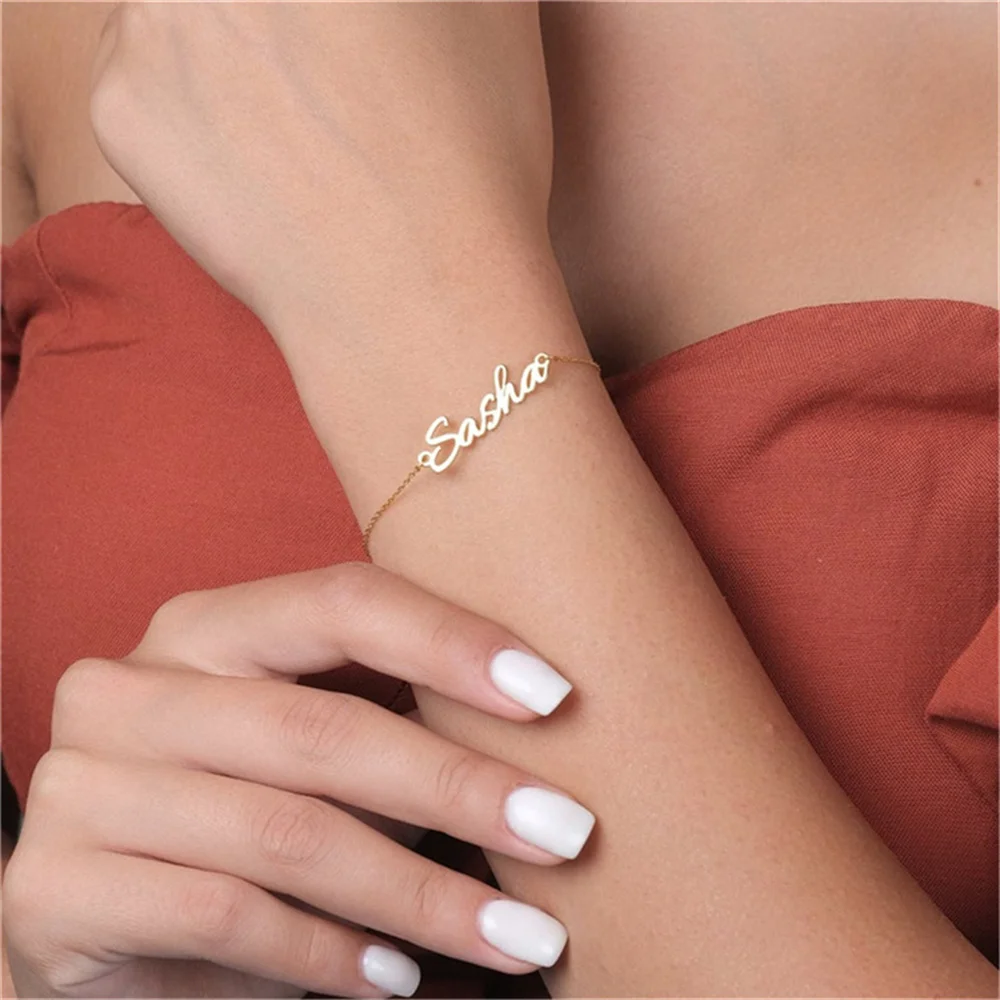 Stainless Steel Personality Custom Name Bracelet for Women Jewelry Golden Letters Cable Chain Beautiful Valentine's Day Present