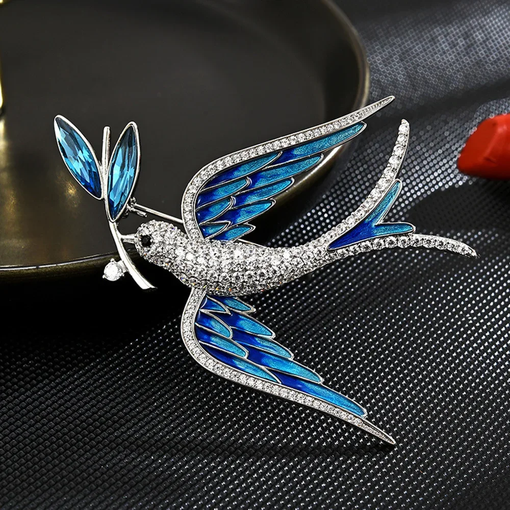 Vintage Rhinestone Swallow Brooch Pin Crystal Enamel Bird Jewelry Brooches for Women Scarf Clip Bird Lapel Pin English Tone