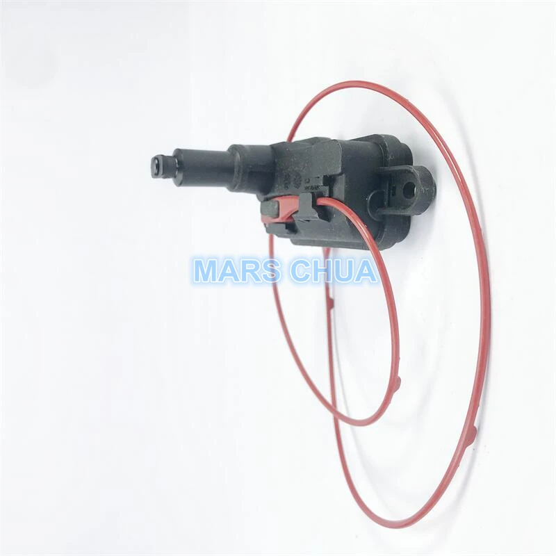 8V0862153A 8V0862153 Door Lock Actuator Engine Control Spare Parts Fuel Tank Motor for Audi A1 A7 A8 Q3 Q7 A3 RS3 8V0 862 153