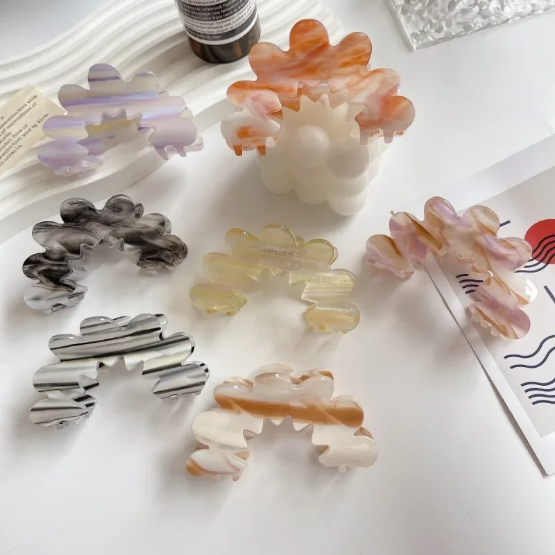 

Simple Wave Flower Hair Claw Creative Rainbow Stripe Hair Clips Summer Acetate Shark Hairpin Hair Accessories for Women