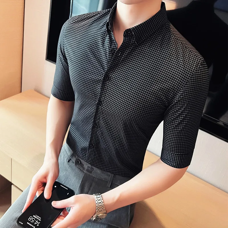 

Premium summer new half sleeved plaid shirt 2023 minimalist slim fitting half sleeved mid sleeved business casual men's shirt