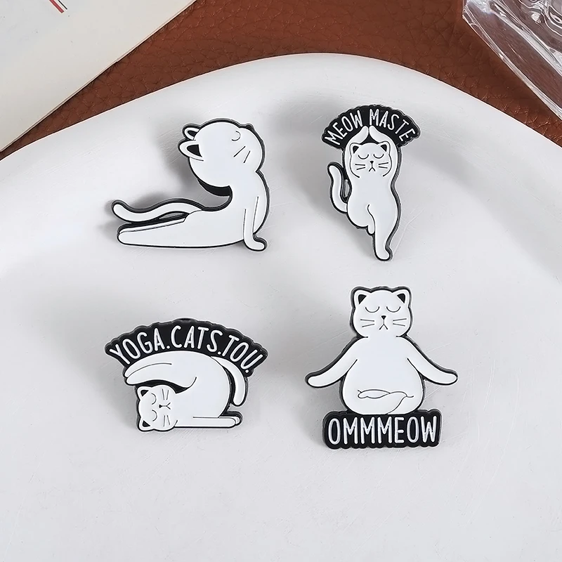 Sport und Fitness Katze Emaille Pins YOGA CATS TOU Metall Broschen Mode Revers Abzeichen Rucksack Kleidung Schmuck Geschenk für Freunde – Detail 8
