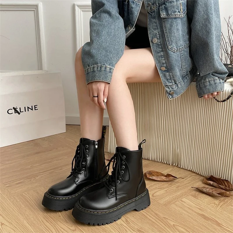 

2023 New Women Martin Boots Casual Shoes Leather Ankle Chelsea Boots Ladies Classic Punk Platform High Heels platform boots