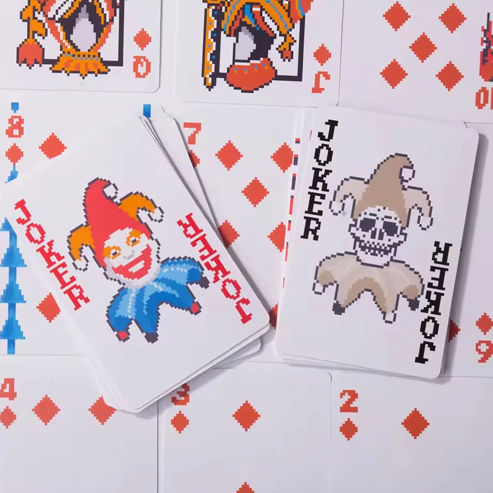 Classico set di carte da poker: gioco di società essenziale per riunioni, giochi da tavolo e divertimento festivo, carte da gioco durevoli e portatili - immagine 3