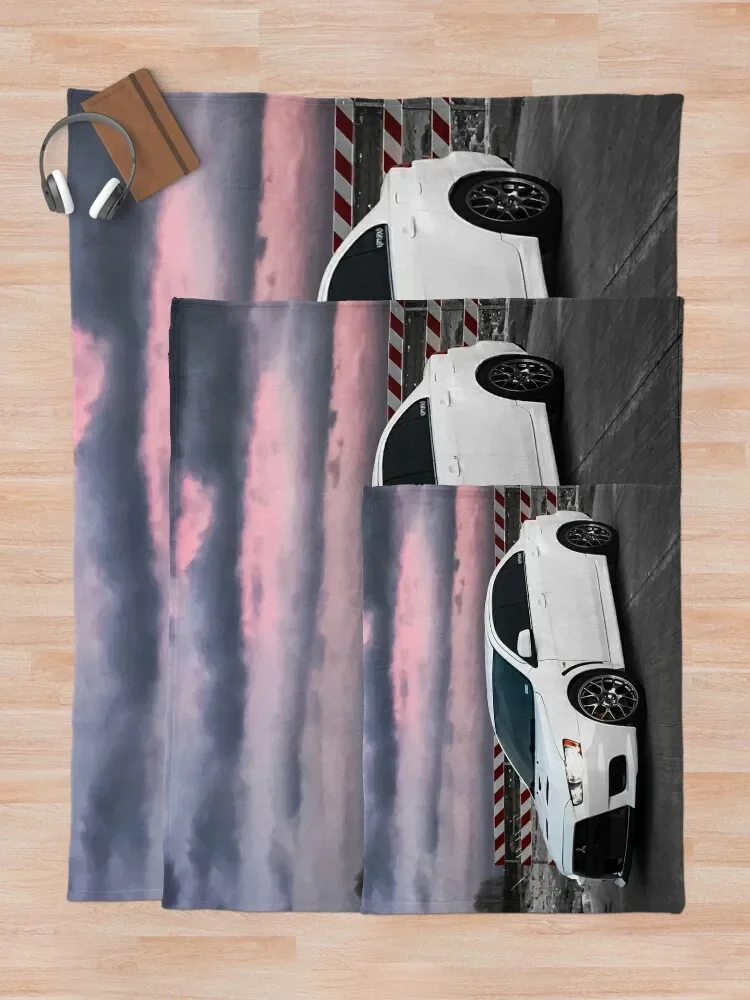 Evo X ���ο� ��� ��� ħ�� ħ��, �����ϴ� ���� ħ��, �ö��� ���