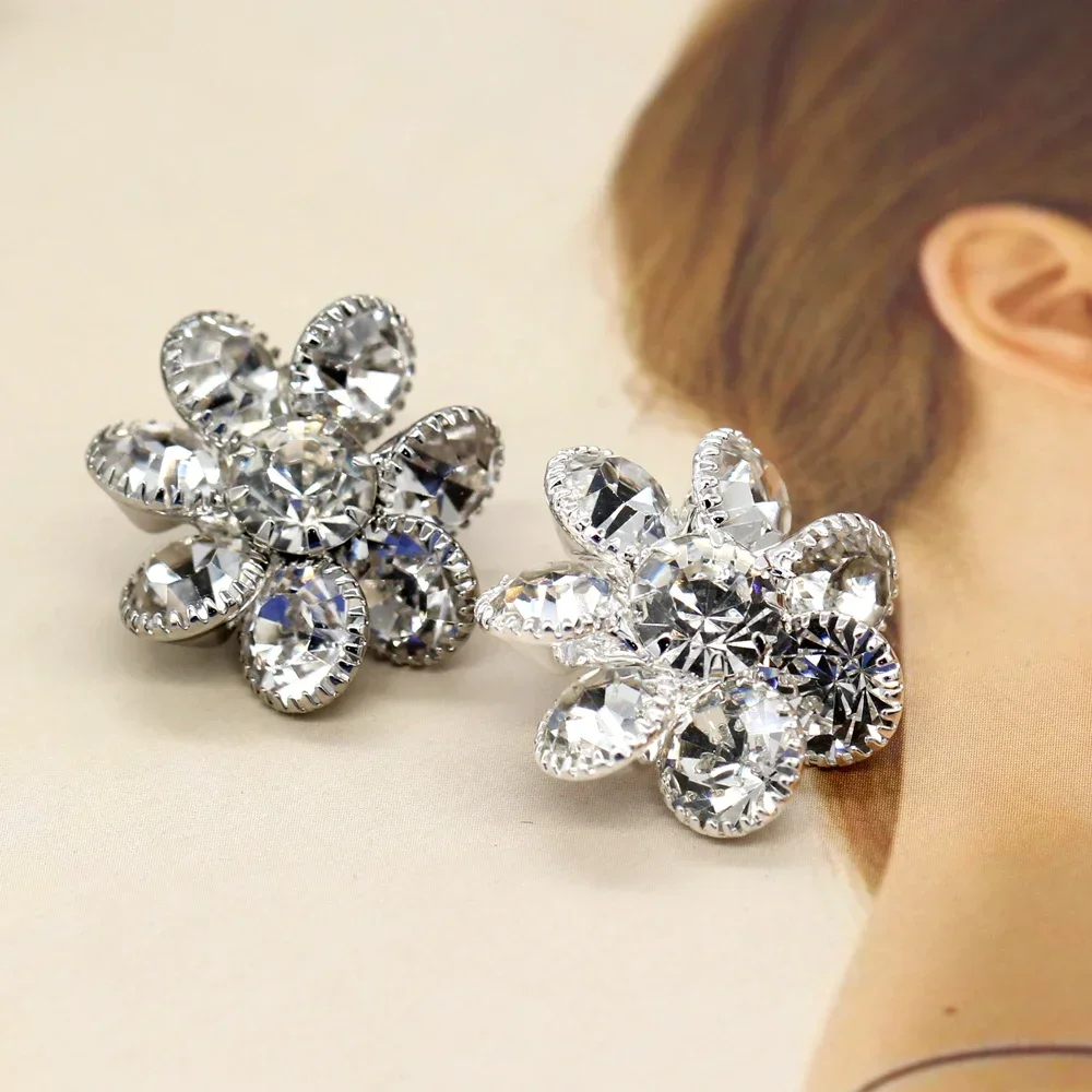 

DOTOLLE Luxury Flower Shape Metal Rhinestones Buttons For Clothing Vinatge Women Coat Suit Dress Decorations Sewing Accessories