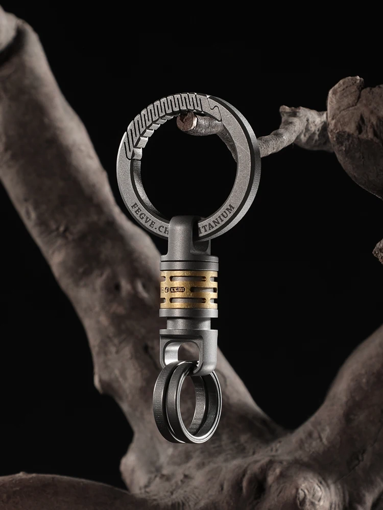 Creative Quick Release Double Hole Car Key Chain High End Titanium Alloy Men's Multifunctional Keychain EDC Connection Key Ring