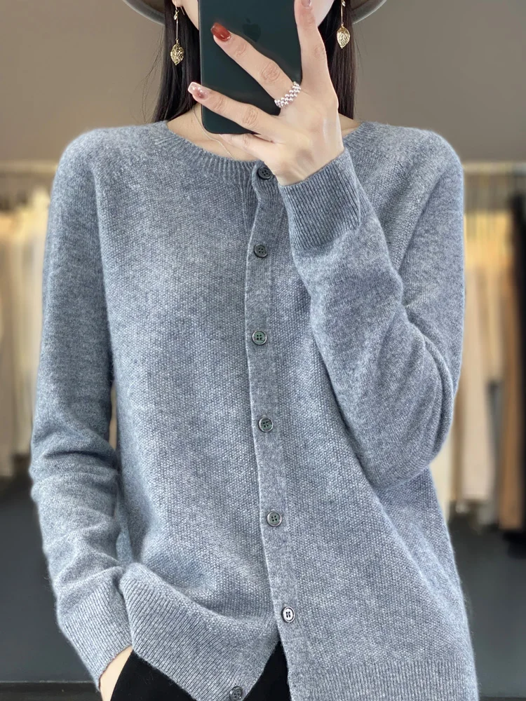 รูปสินค้า เสื้อกันหนาว Merino 100% อบอุ่นสบาย ใส่ได้ทุกฤดู