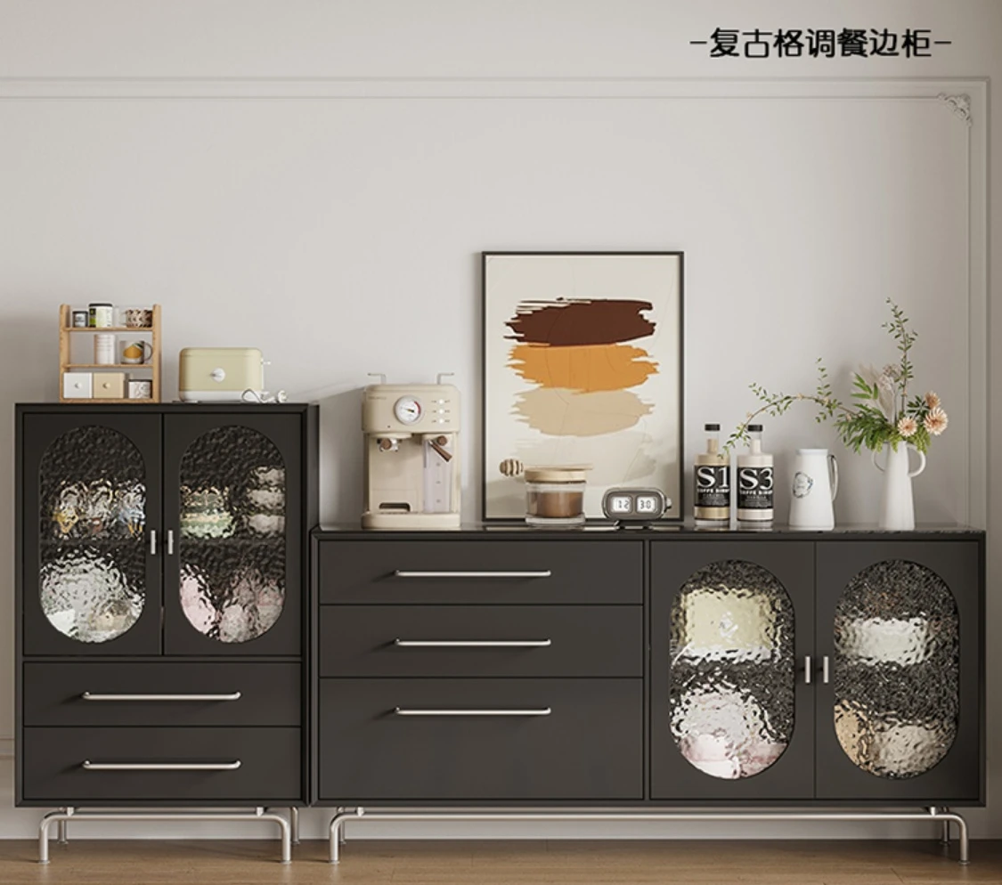 

Modern minimalist wall-to-wall lockers
