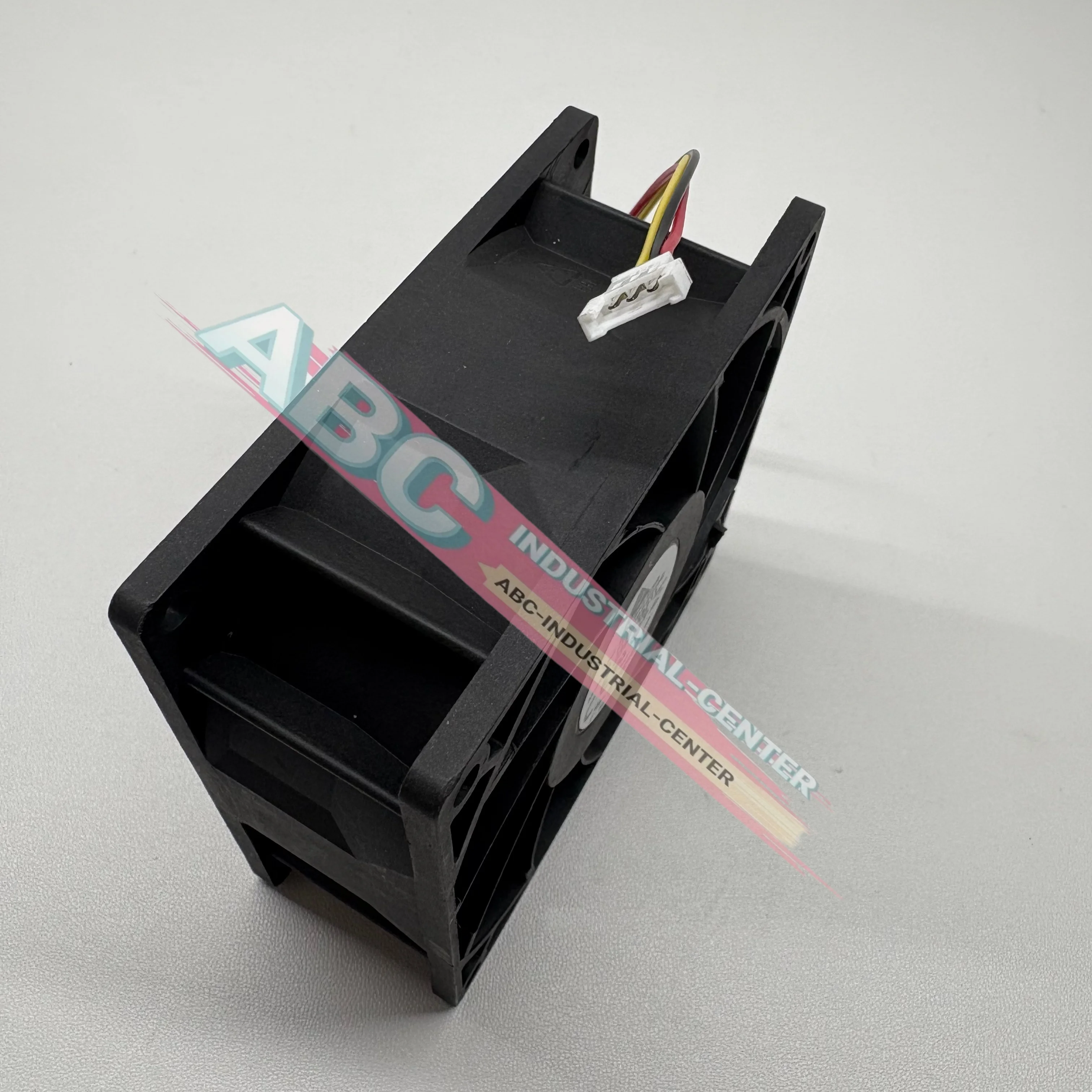 새로운 FFB0924EHE -SM11 DC24V 0.75A 3선식 냉각팬