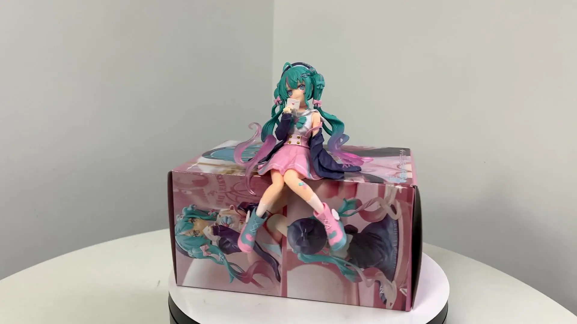 14CM Hatsune Miku Virtual Idol Singer Anime Figure Two
