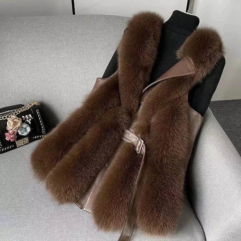 

2023 New High Imitation Fox Fur Vest Female Slim Joker High-end Fashion Young Online Celebrity Explosive Coat.