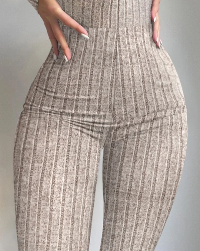 Рисунок 2 - Женский спортивный комбинезон