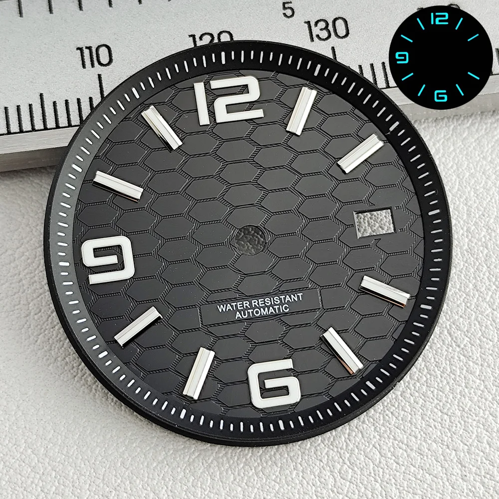 High Quality Men's Silver Case Watch with Sapphire Crystal and Full-body Mirror Dial