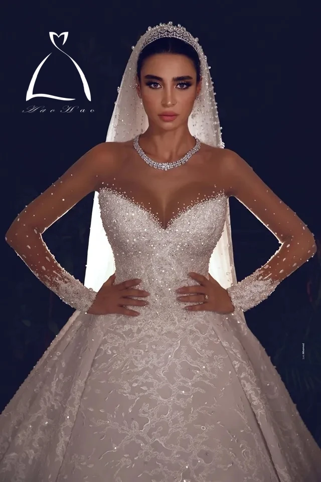 

Arabic Vintage Wedding Dresses Crystals Sheer Long Sleeve Lace Beaded Ball Gown vestido de novia Bridal Dress