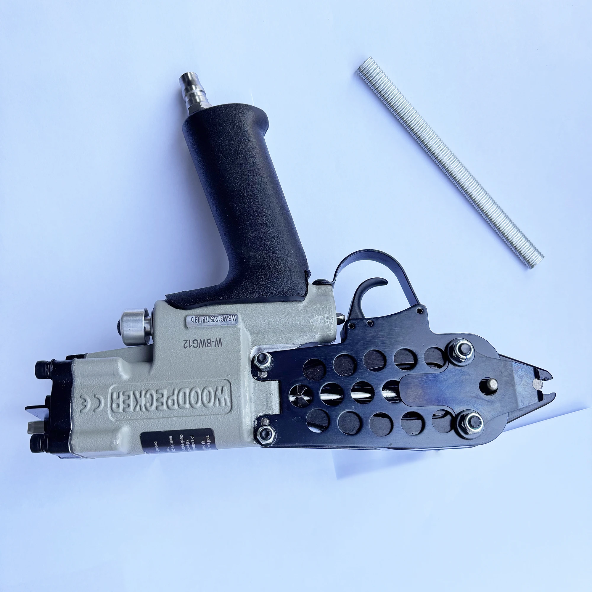 가장 작은 C형 스테이플러 건 SC712 BWG12 (2mm 클로저 사이즈)