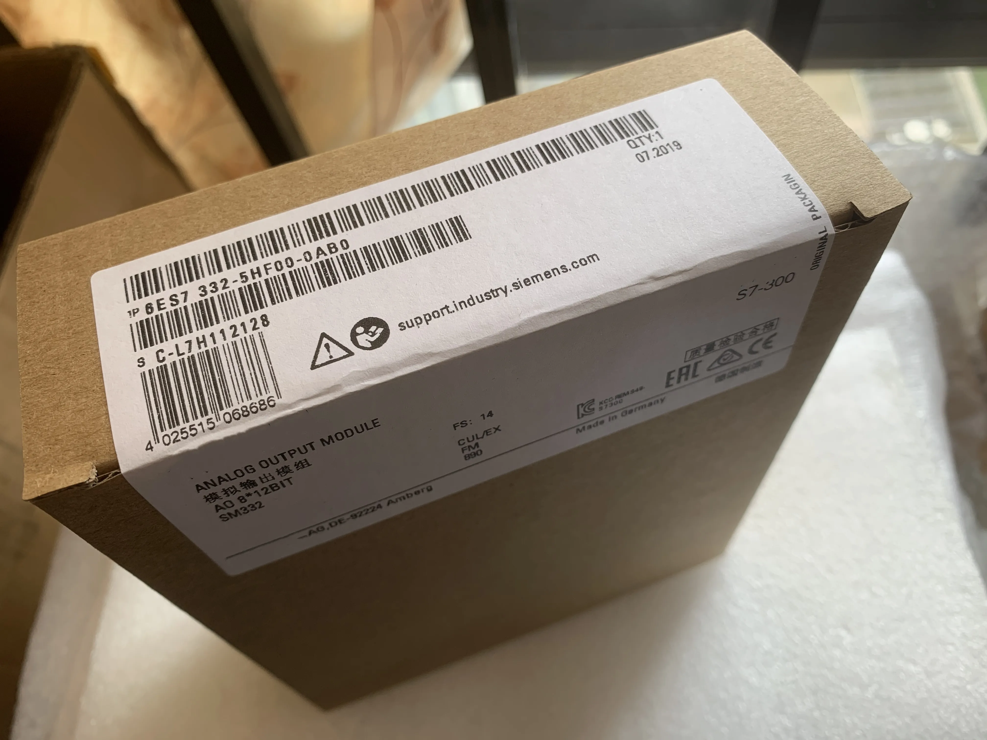 ο  S7-300 6ES7332-5HF00-0AB0 6ES7332-5HD01-0AB0