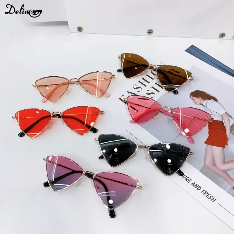 Cat Eye Sunglasses Kids Fashion Luxury Sunglasses UV400 Children Metal Triangle Cool Pink Sun Glasses Girls Boys