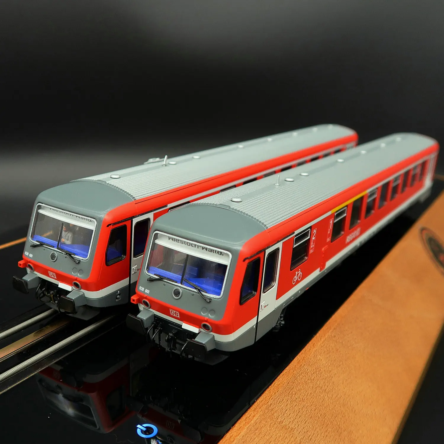 1/87 Train Model VT628 European ROCO HO Type 72078 Intercity Train with Lighted Two-car Train DB DC Version Scene Simulation