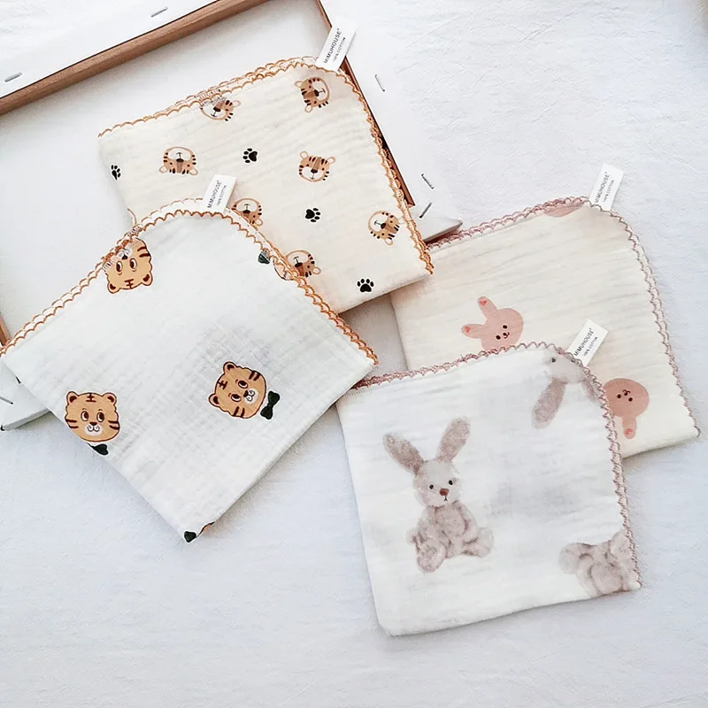 Cotton Baby Face Towel Newborn Baby Items 4 Layer Muslin Baby Bibs Handkerchief Soft Saliva Towel Triangle Feeding Burp Cloths 4