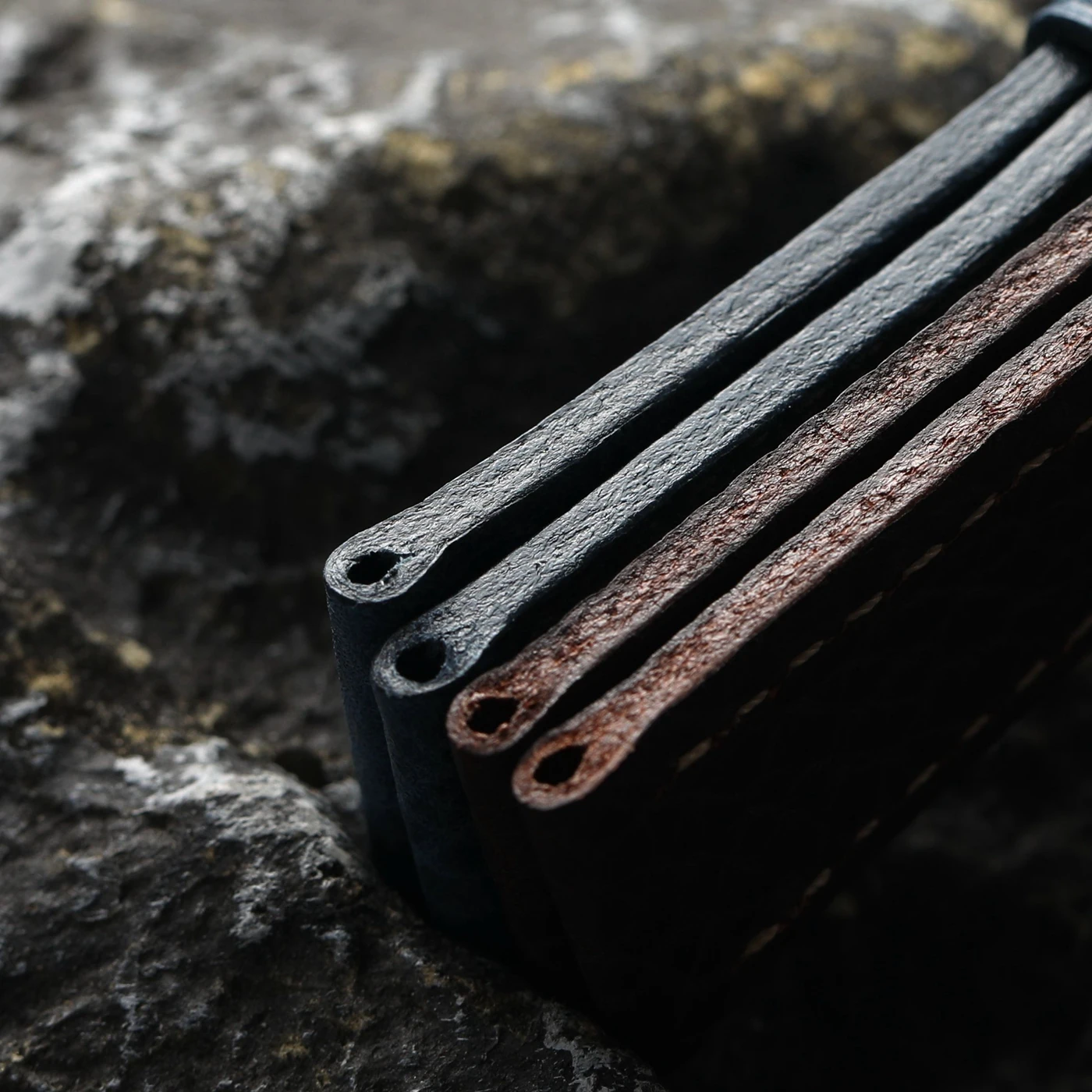 Handmade Tuscany Leather Watch Strap - Soft Retro Style in Black, Brown, and Blue (18mm, 20mm, 22mm)
