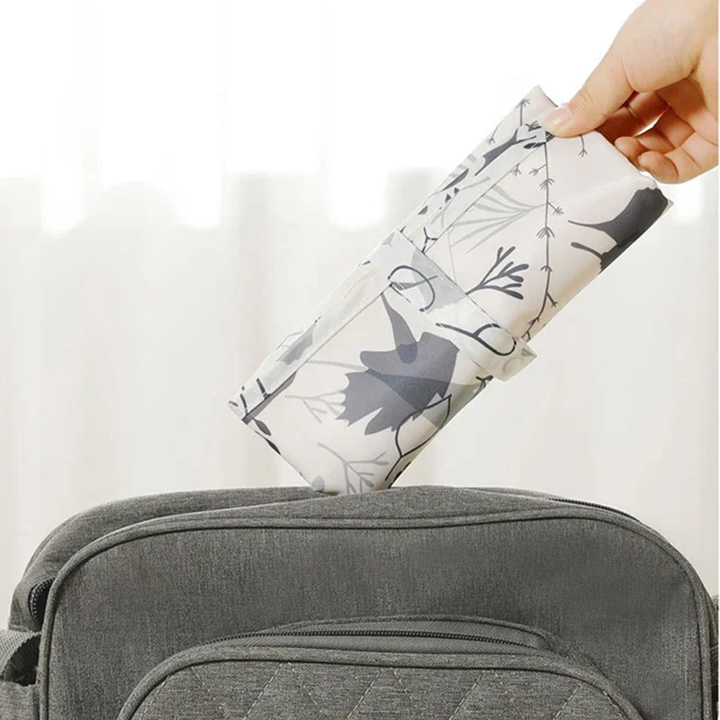 Foldable Baby Diaper Changing Pad Waterproof Newborn Diaper Pad Portable Toddler Changing Table Durable Oxford Baby Sheet