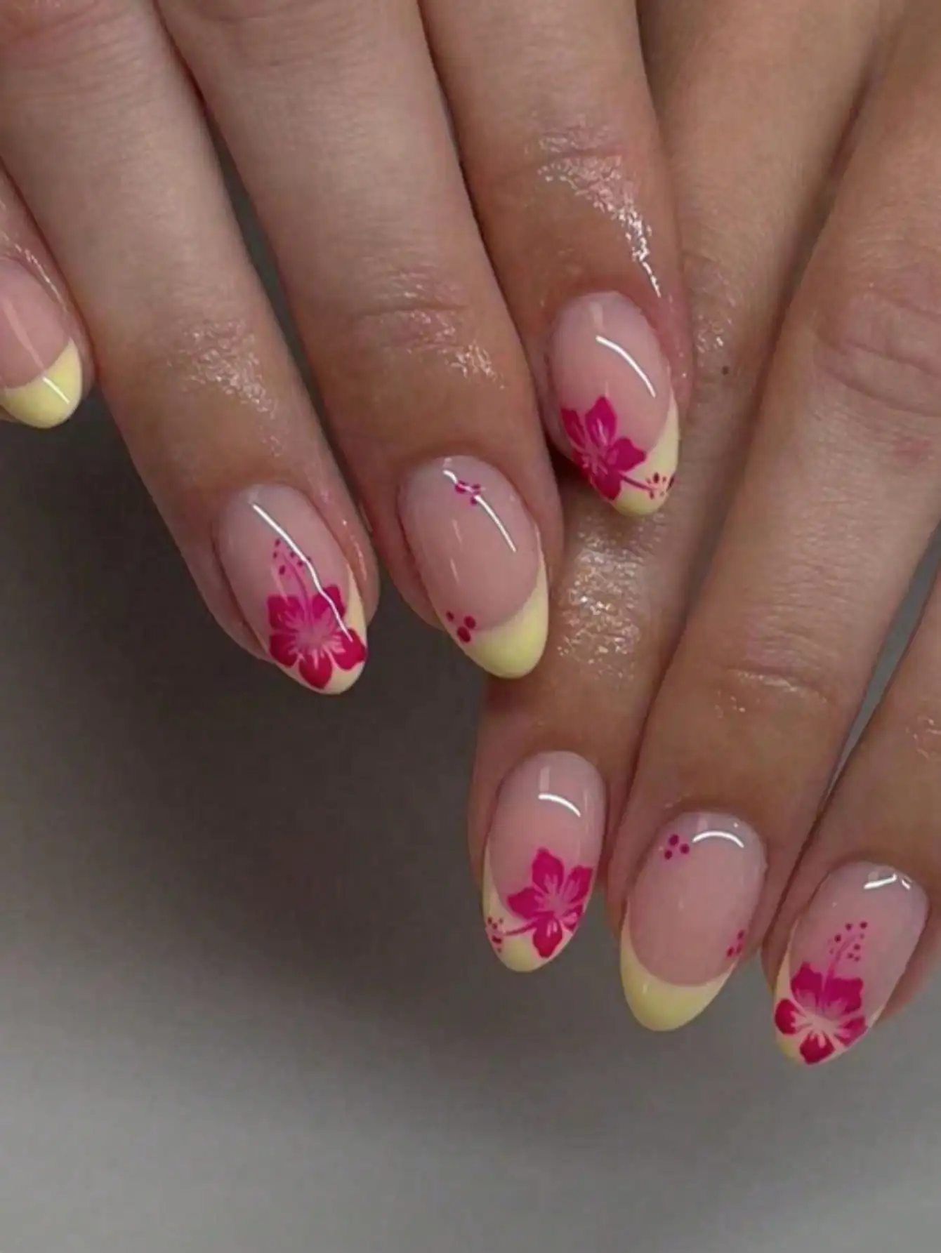 Chic 24PCS Safflower French Style Fake Nails