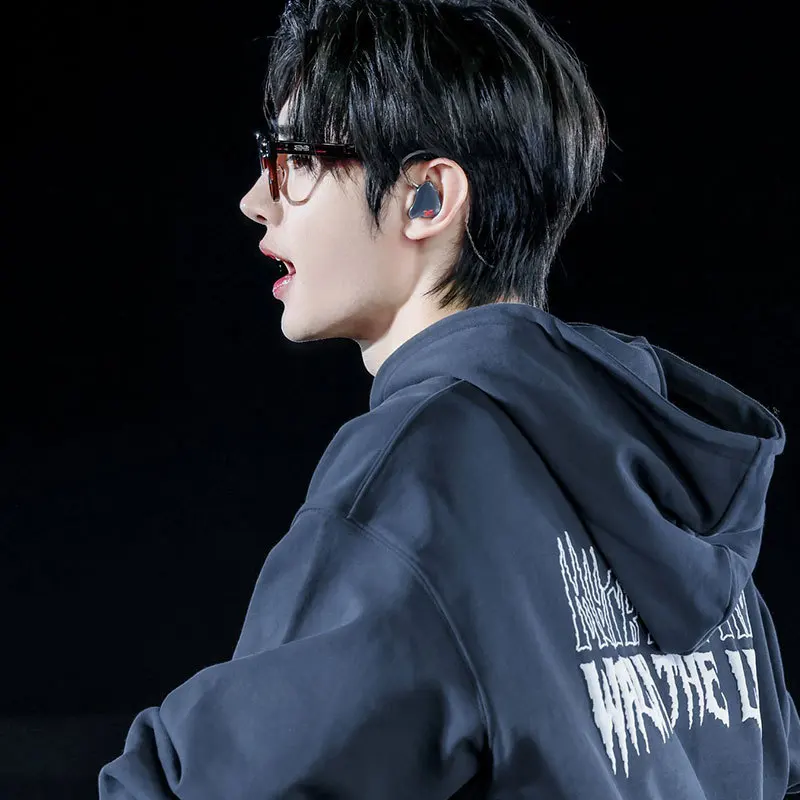 ENHYPEN WALKTHELINE フーディー パーカー（M） ENHYPEN WALK THE LINE フーディー パーカー 韓国 ソウル - メルカリ