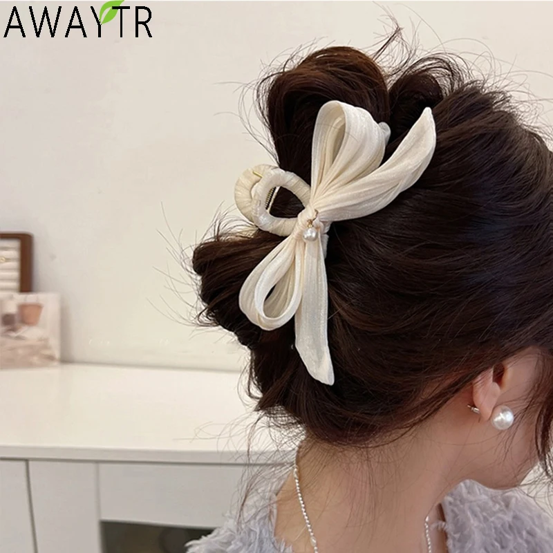 

Женская заколка-краб AWAYTR, Элегантный яркий шёлковый зажим для волос с бантом и жемчужинами, аксессуар для волос в винтажном стиле, 2023