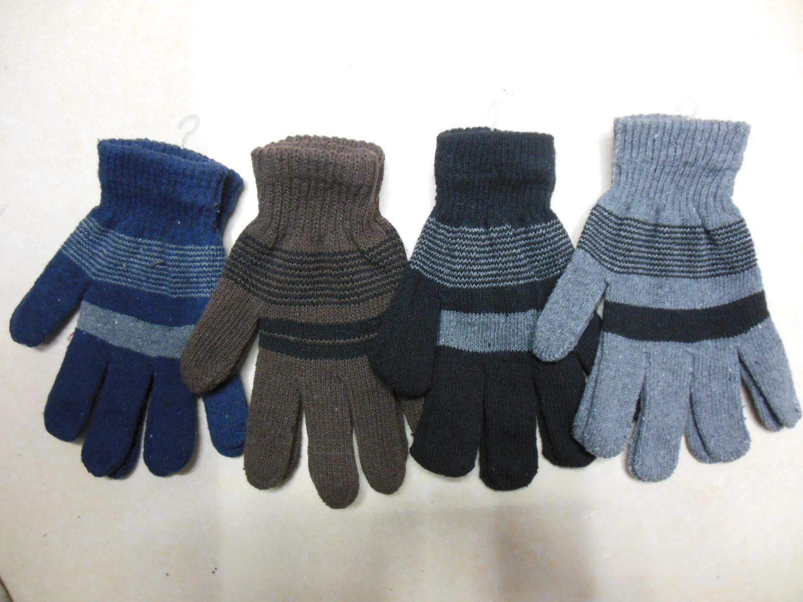 New Knitted Magic Gloves Warm Gloves Men's Two Color Wool Can