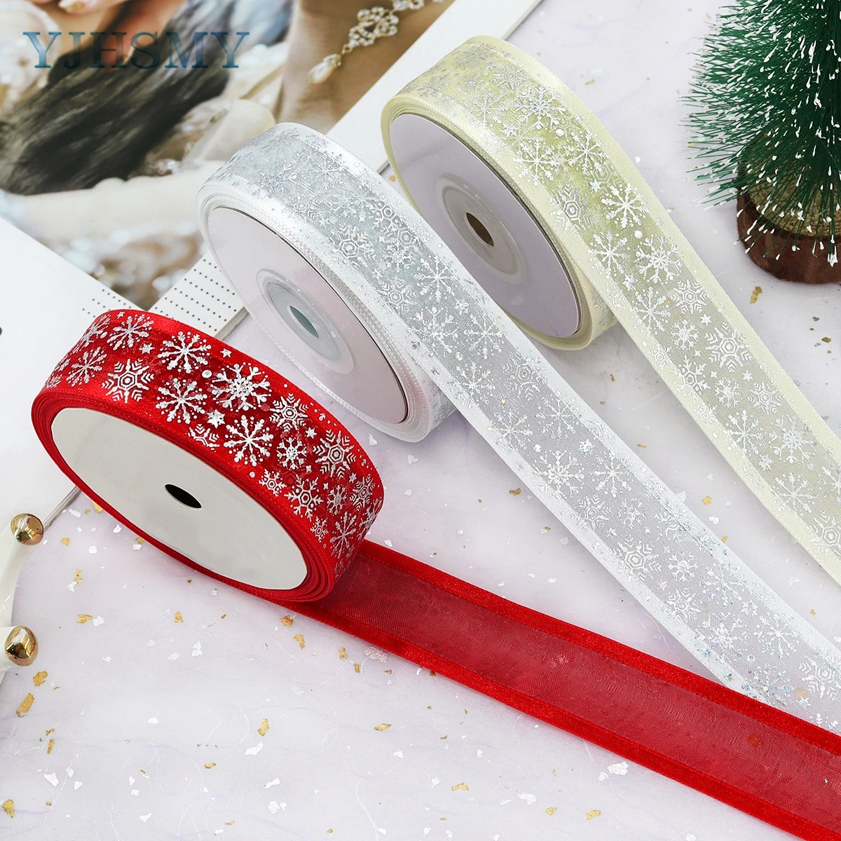 Decoration Printed Silver Christmas Ribbon for Gift Wrapping Packaging  Wreath Garland - China Christmas Decorative Ribbon and Packing Ribbon price