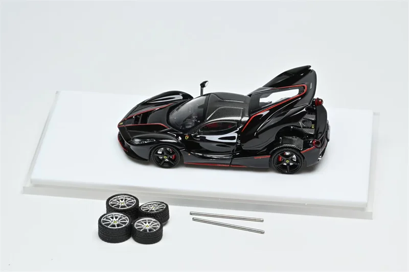 先行販売】ストリートバスター 1/64 ラ・フェラーリ（F150）レッド