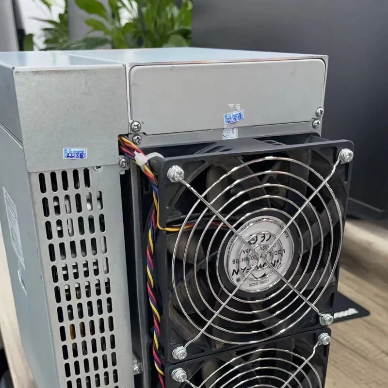 

FOR G o l d s h e l l LT5 Lt5pro All-in-One Machine (Including Power Supply) Miner Second Hand, Normal Use