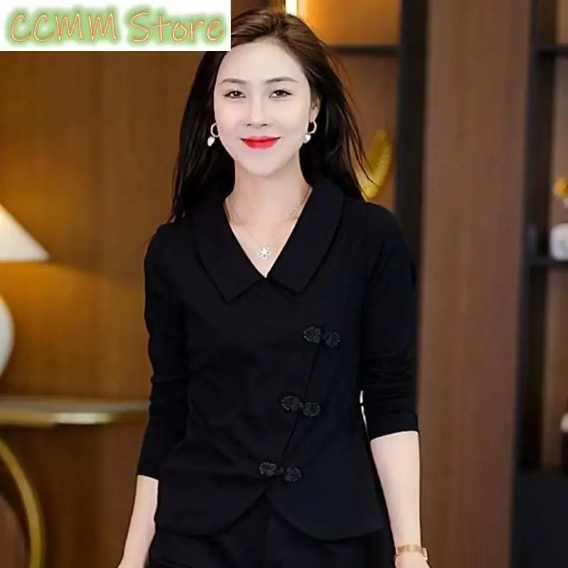 Рисунок 6 - Женская футболка-поло на пуговицах