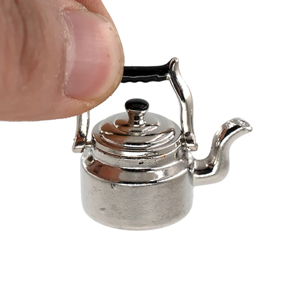 

1 шт. 1/12 Миниатюрный Кукольный дом, винтажная модель металлического чайника, миниатюрный кухонный чайник, игрушечное украшение, аксессуары для кукольного домика