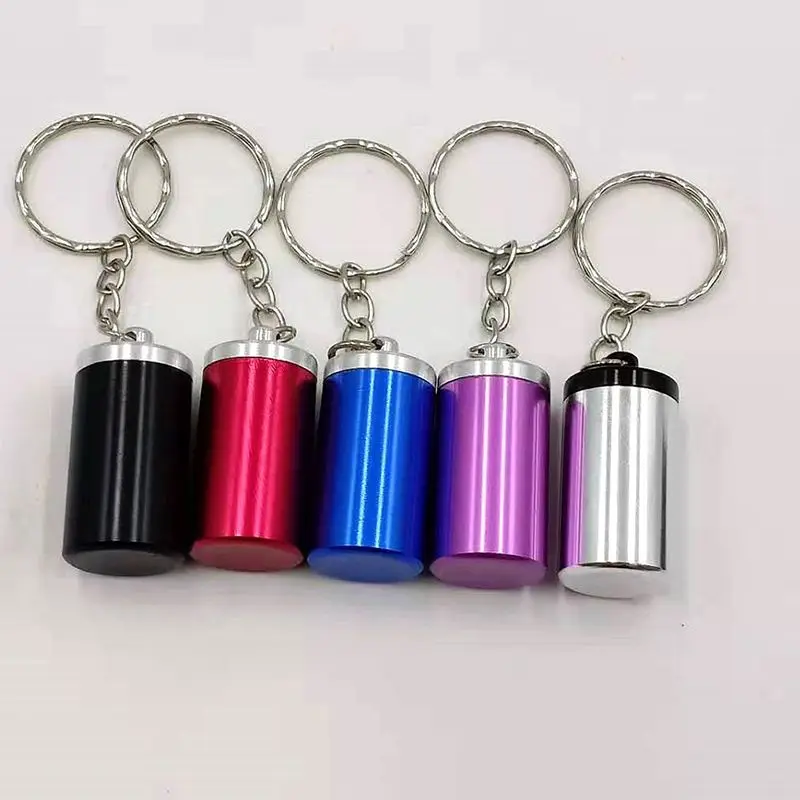 Portable Ashtray Lid Outdoor Aluminum Storage Tube Windproof Cigarettes Ashtray Keychain Mini Ash Holder cenicero Portable Ashtray Cigarettes Ashtray