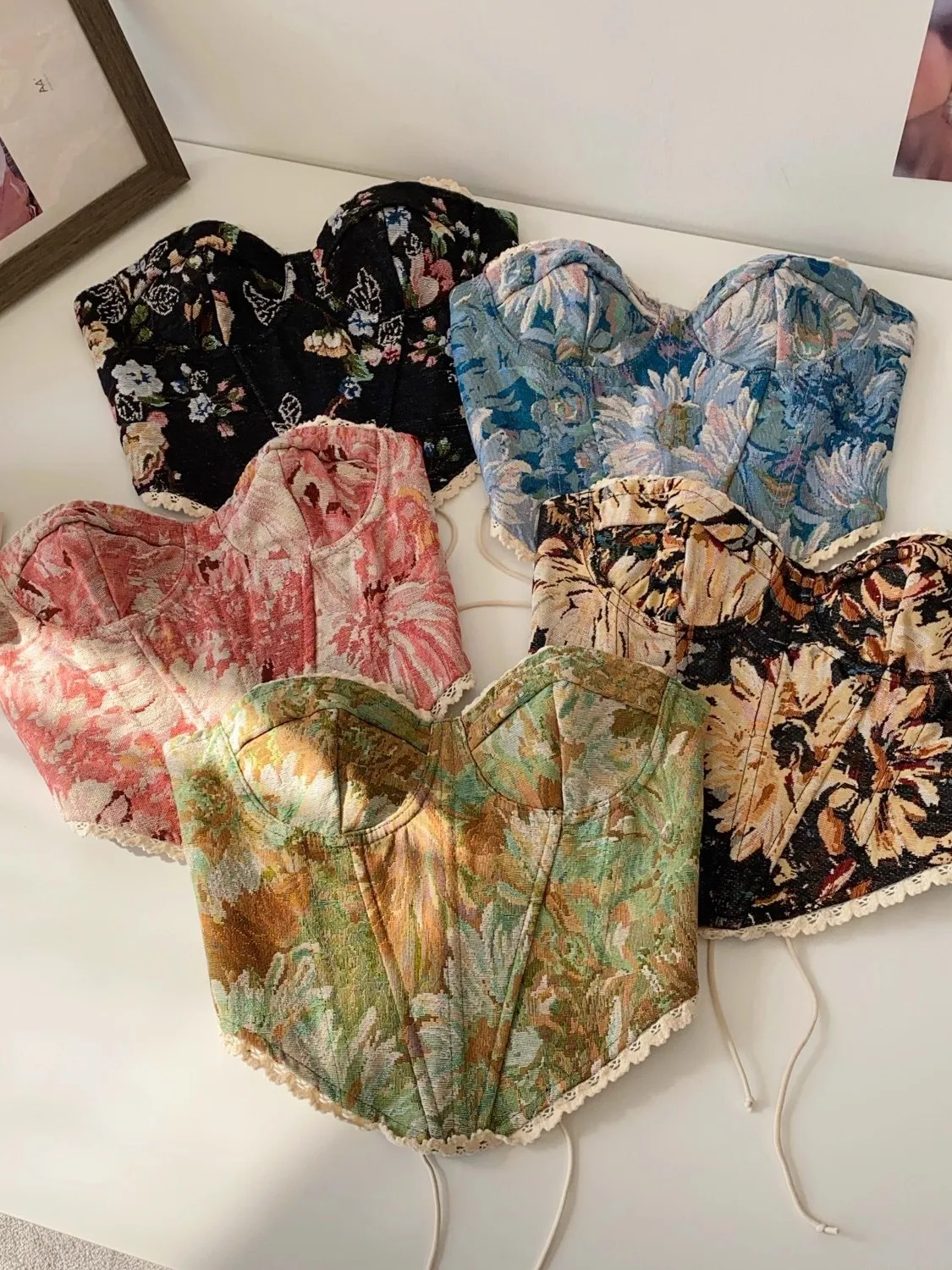 595818-100d7f.jpg Retro Oil Painting Embroidery Crop Top Women's Design Sense Belted Slimming Asymmetrical ort Base irt French Sle Polyes... - Image 1