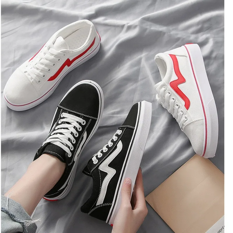 Women running shoes Canvas Jogging sneakers Women Round toe Solid color Lace-up Girls Shallow Ladies Casual walking shoes Handmade Sports trainers